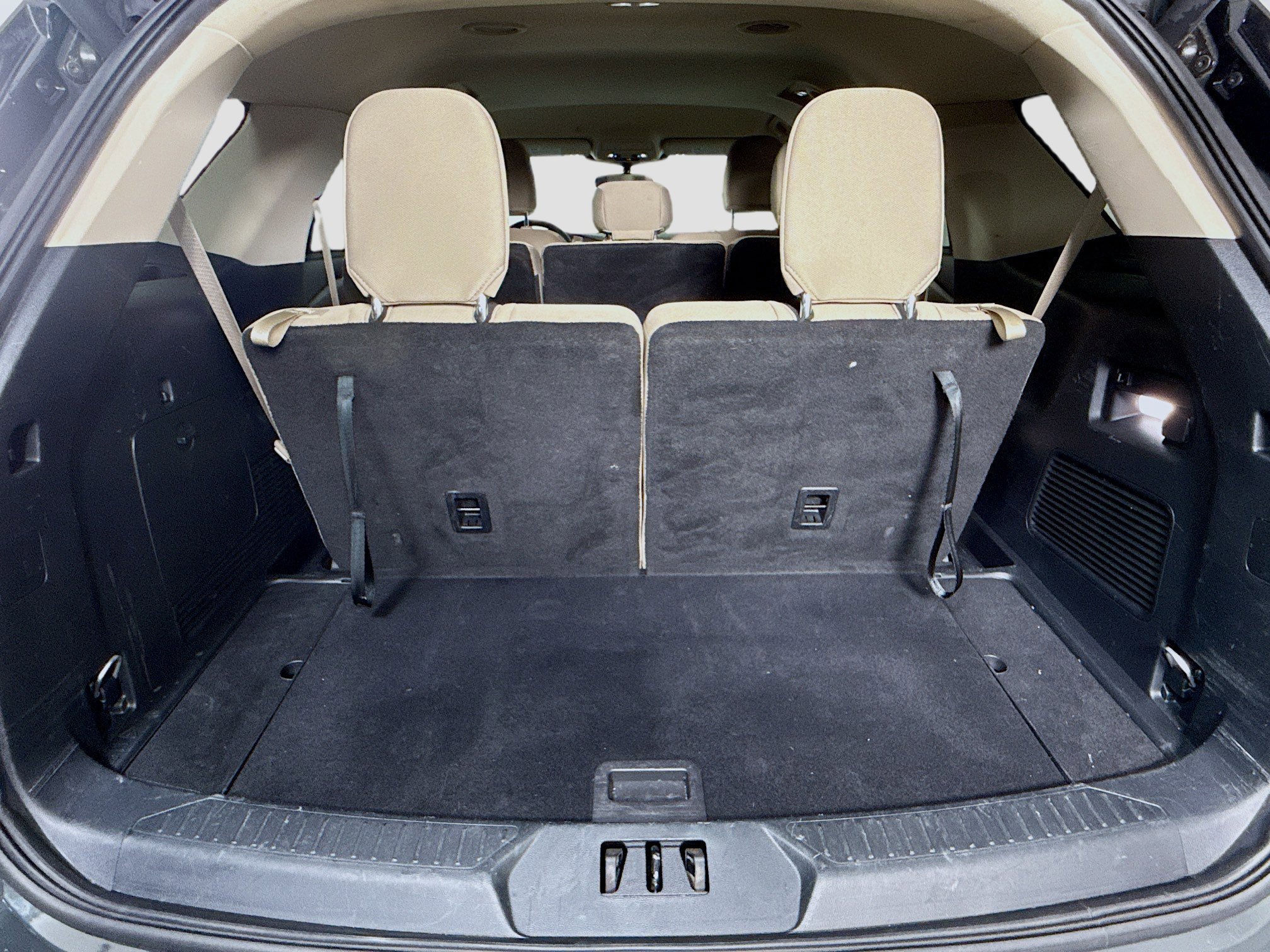 Used 2023 Ford Explorer Base image 33