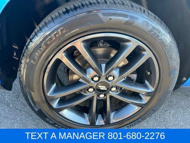 Used 2019 Dodge Challenger SXT w/ Blacktop Package AWD/4WD image 8
