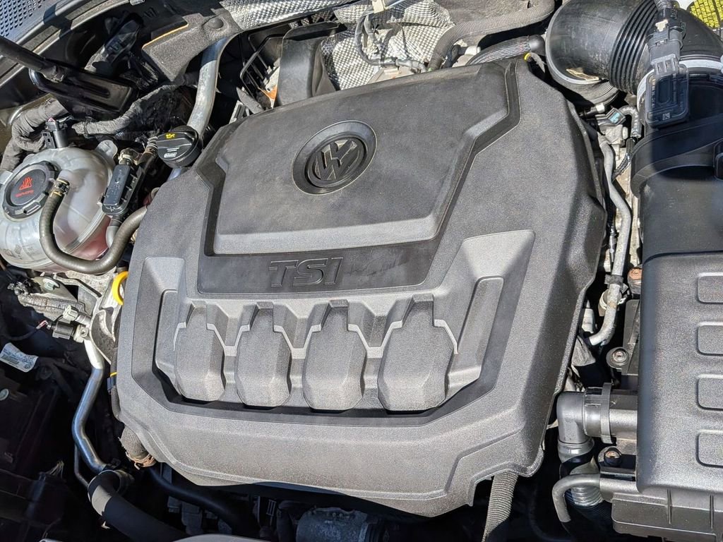 Used 2019 Volkswagen Tiguan SE w/ Panoramic Sunroof Package image 31