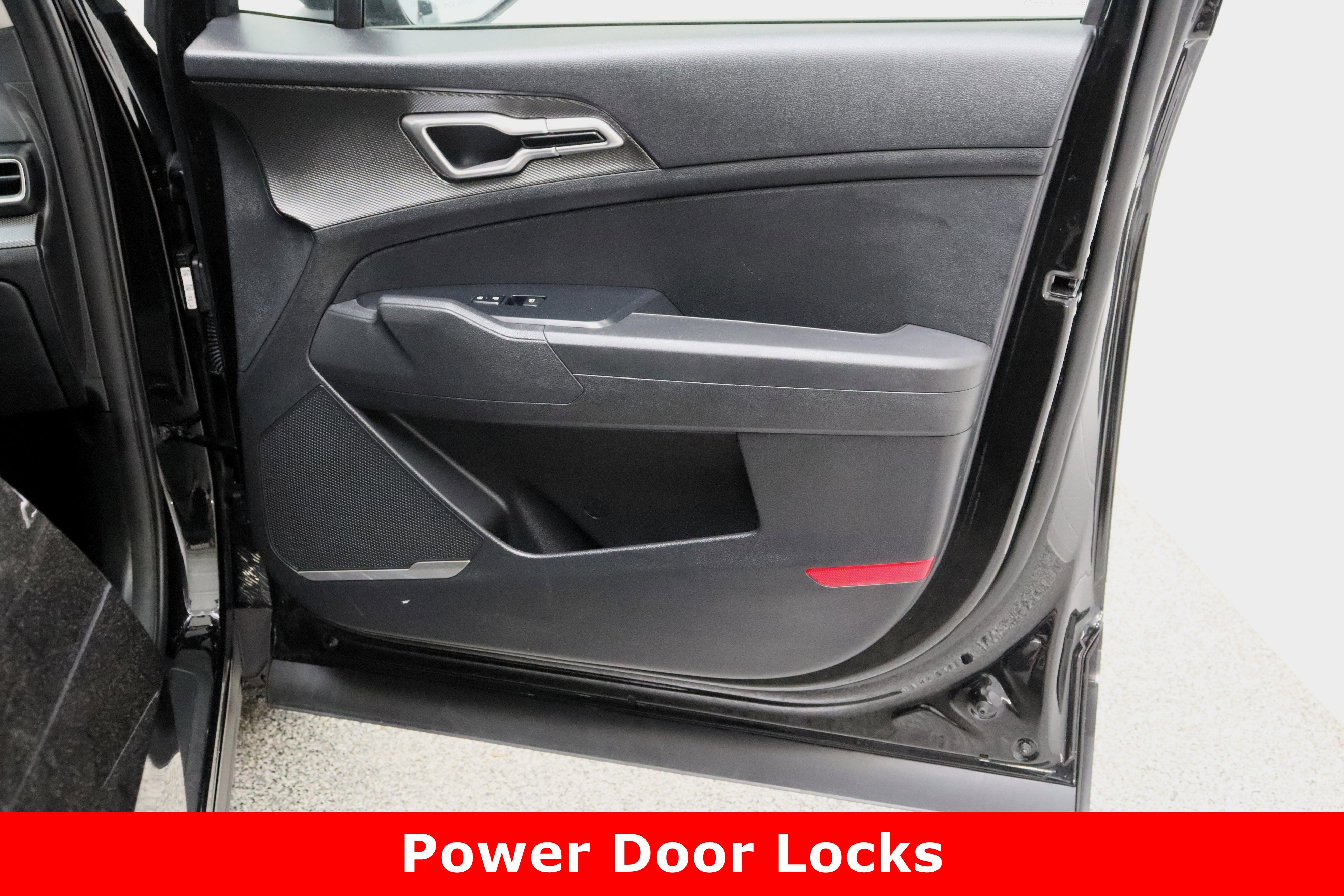 Used 2024 Kia Sportage LX image 33