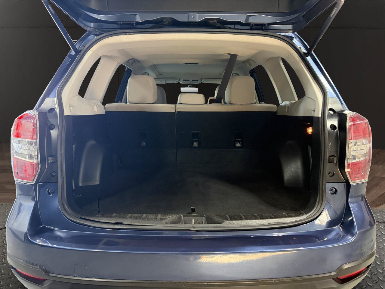 Used 2014 Subaru Forester 2.5i Premium w/ All-Weather Package AWD/4WD image 20