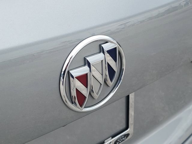 Used 2023 Buick Envision Essence image 6