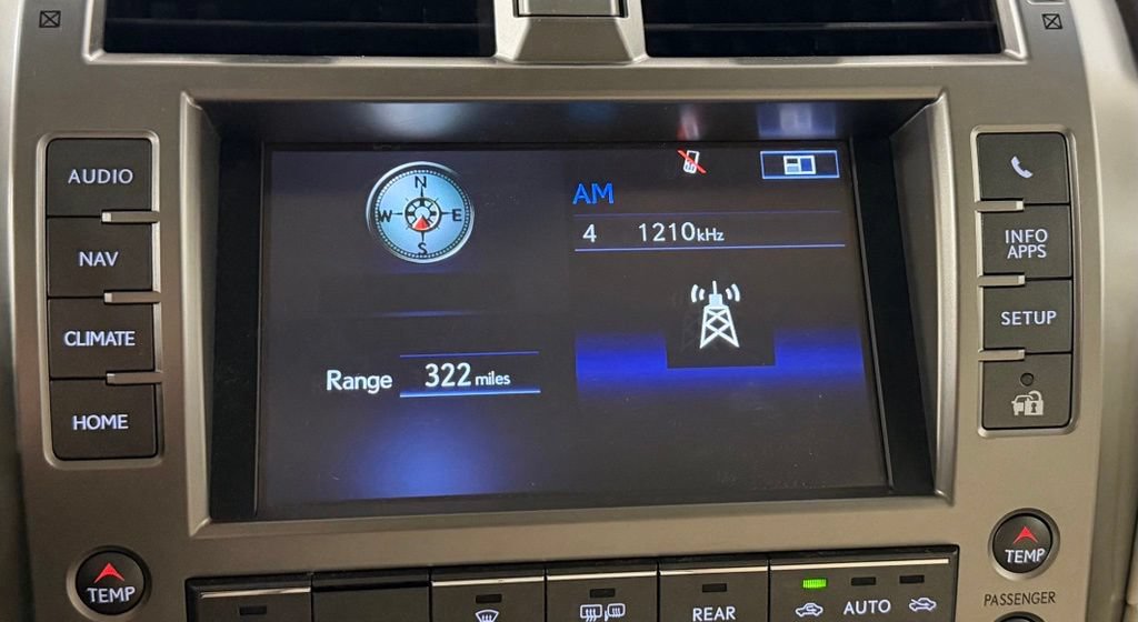 Used 2017 Lexus GX 460 AWD/4WD image 18