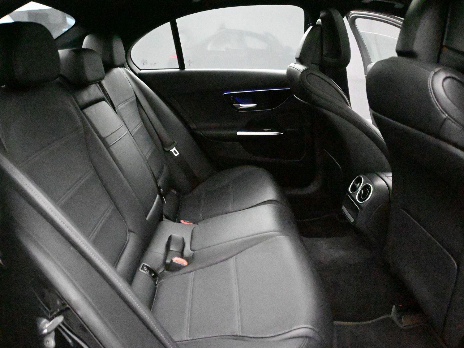 Used 2022 Mercedes-Benz C 300 4MATIC Sedan image 22