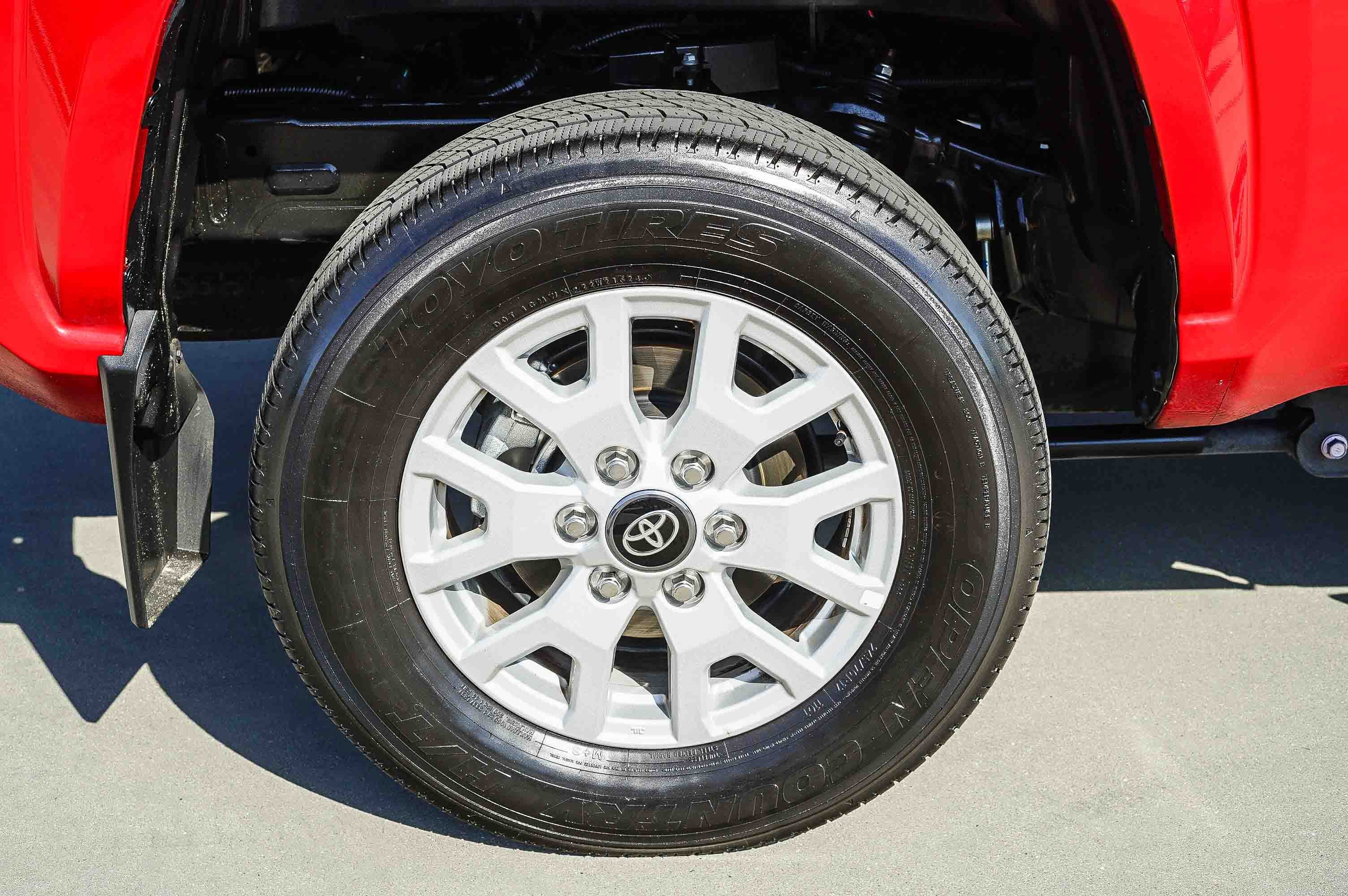 Certified 2024 Toyota Tacoma SR5 image 11