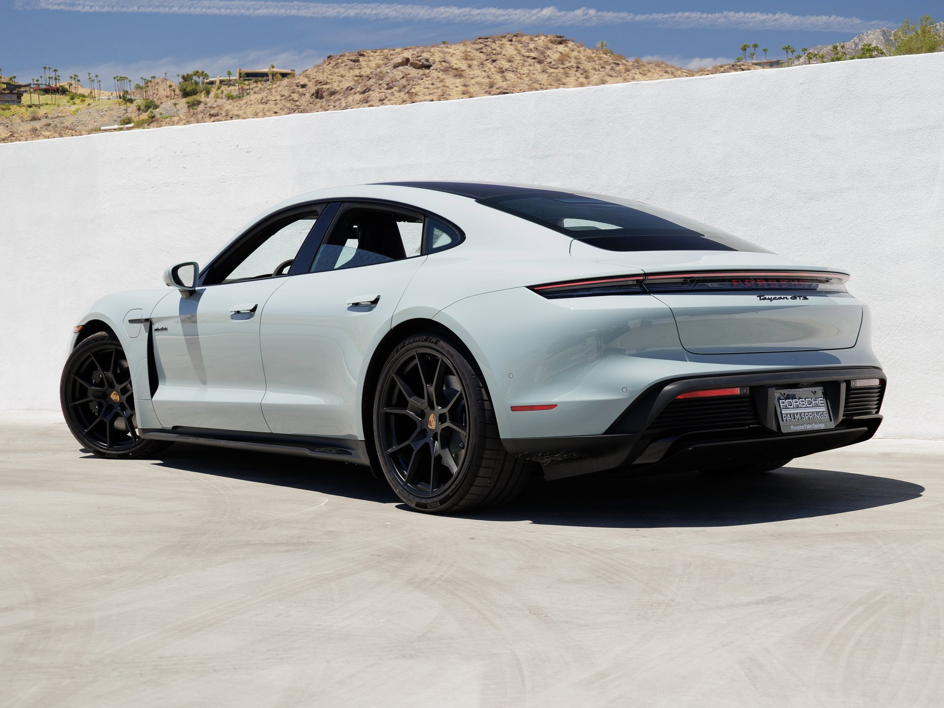 New 2025 Porsche Taycan GTS image 3