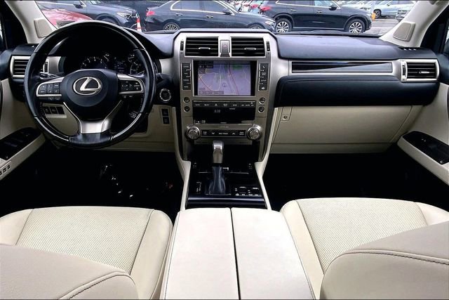 Used 2020 Lexus GX 460 Premium w/ Premium Package AWD/4WD image 12