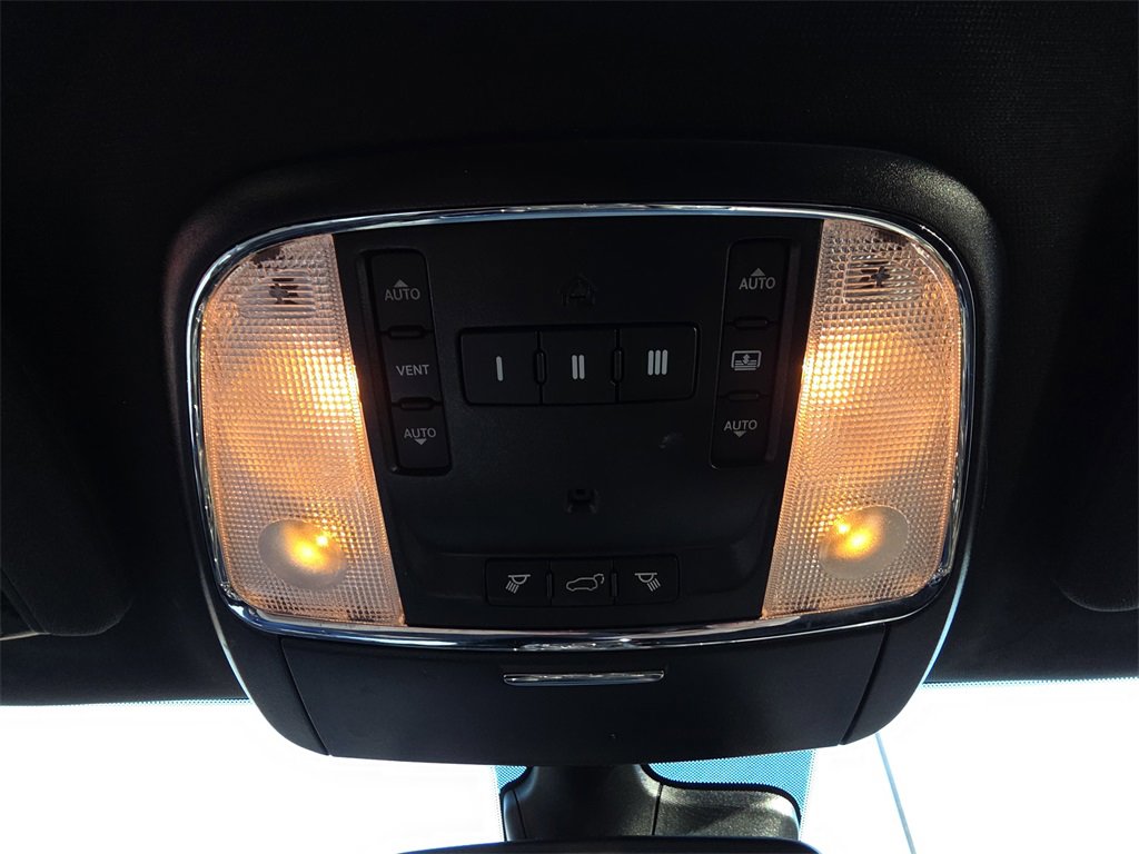 Used 2019 Jeep Grand Cherokee Limited X image 23