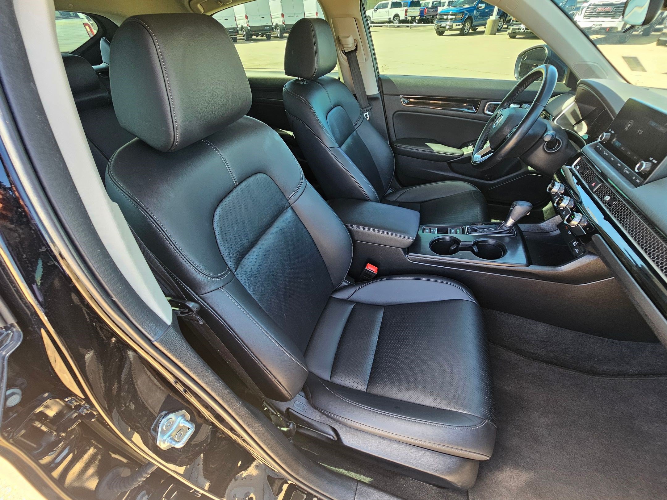 Used 2024 Honda Civic EX-L image 30