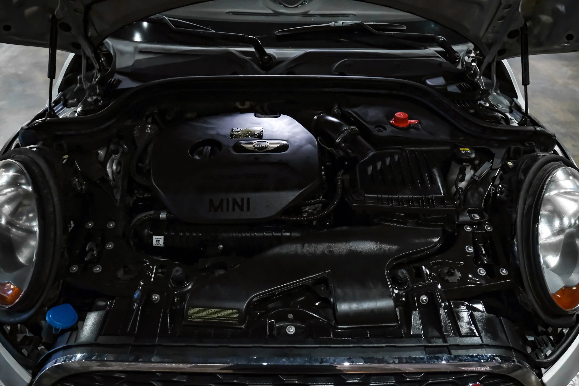 Used 2015 MINI Cooper S FWD image 36