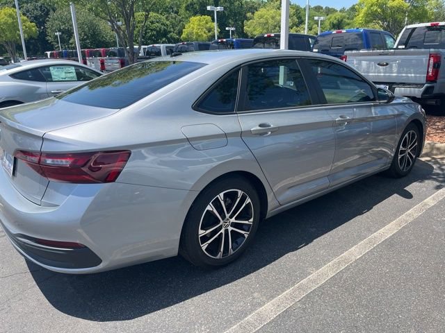 Used 2022 Volkswagen Jetta Sport FWD image 3