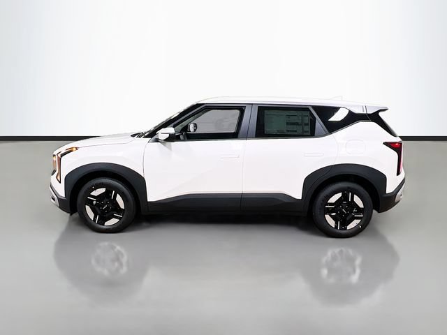 New 2027 Kia Seltos LX FWD image 4