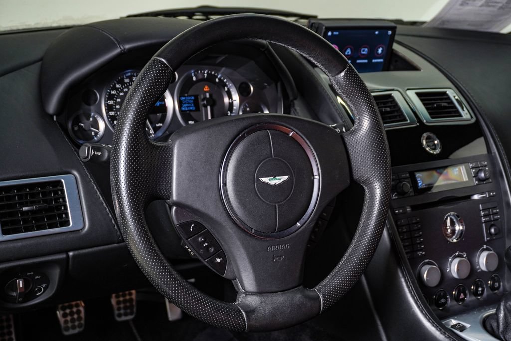 Used 2007 Aston Martin V8 Vantage Coupe RWD image 24