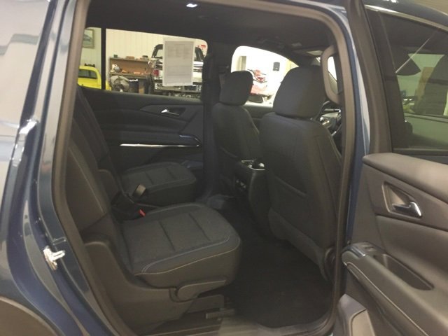 Used 2025 Chevrolet Traverse LT image 15