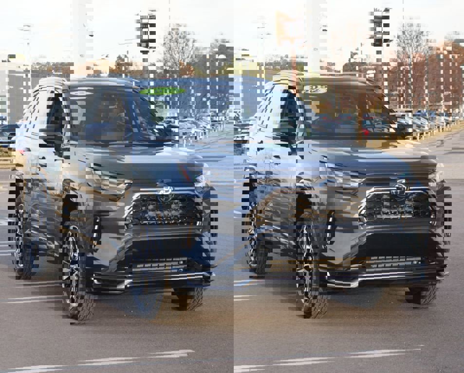 Used 2025 Toyota RAV4 XSE image 2