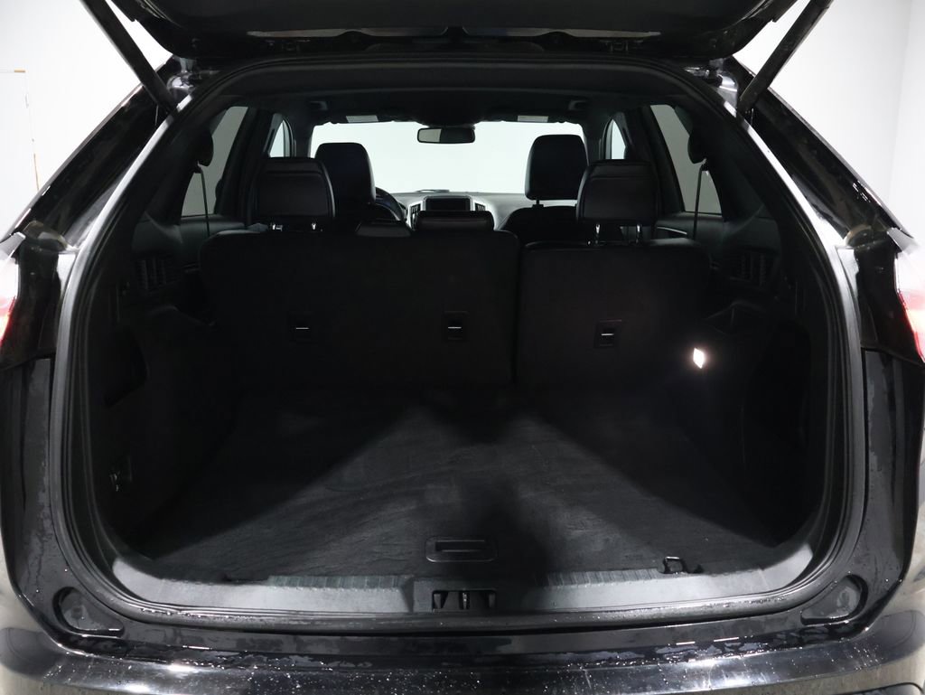 Used 2024 Ford Edge ST-Line image 4