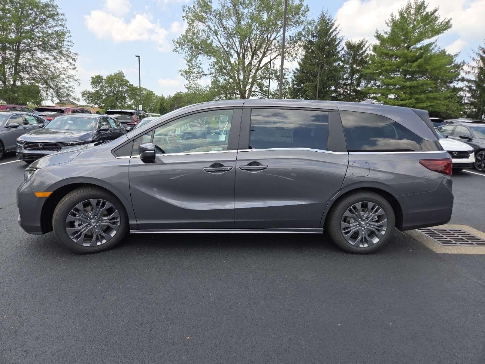 New 2026 Honda Odyssey Touring image 19