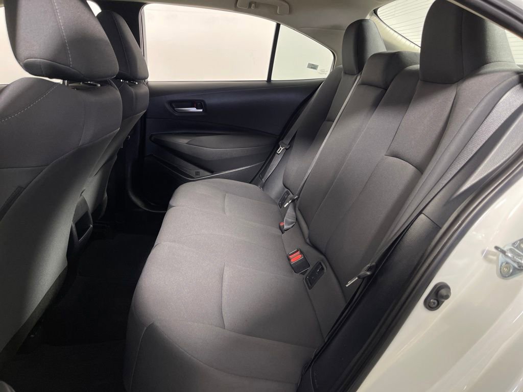 Used 2021 Toyota Corolla LE image 13