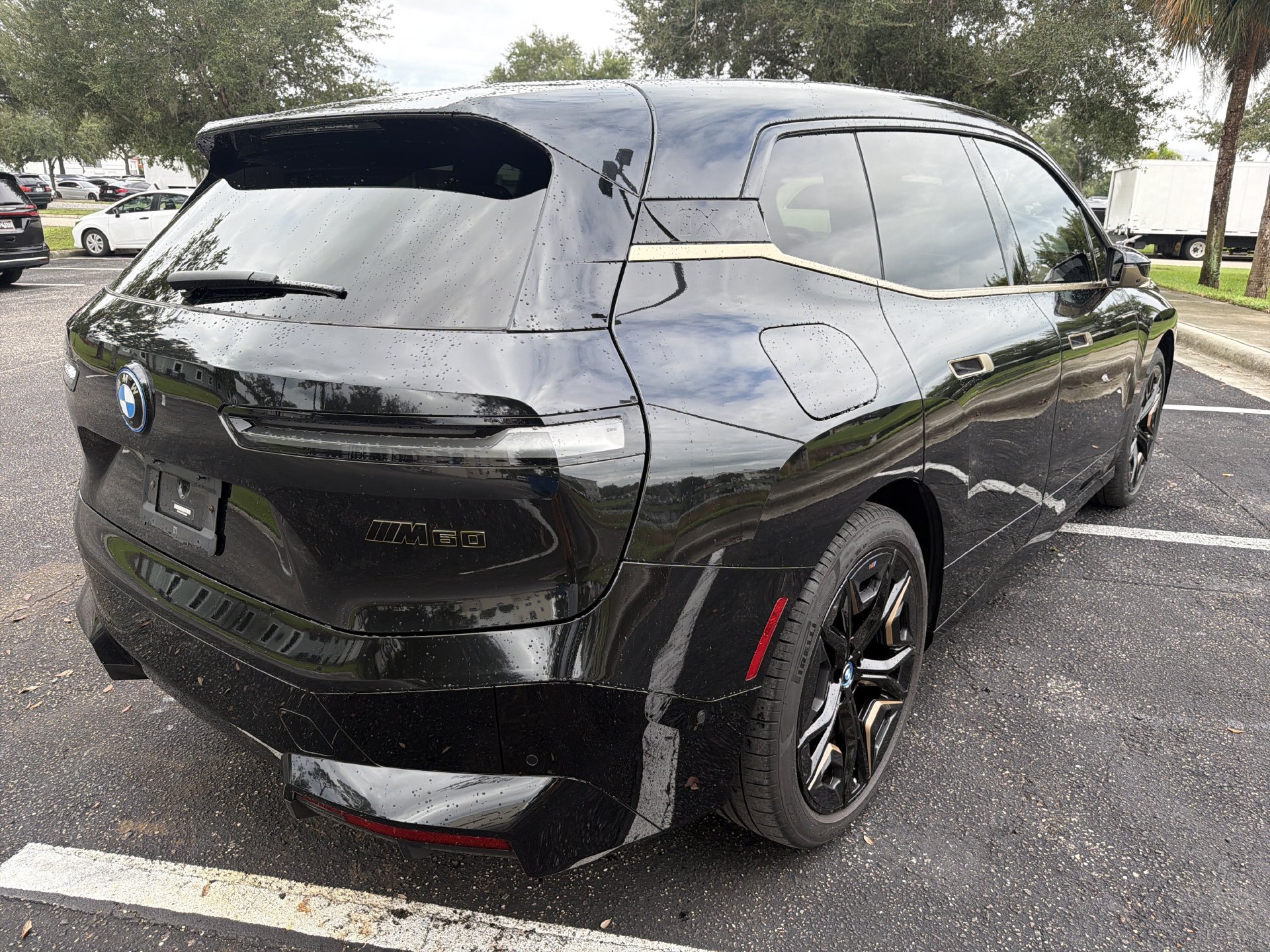 Certified 2023 BMW iX M60 w/ Executive Package AWD/4WD image 4