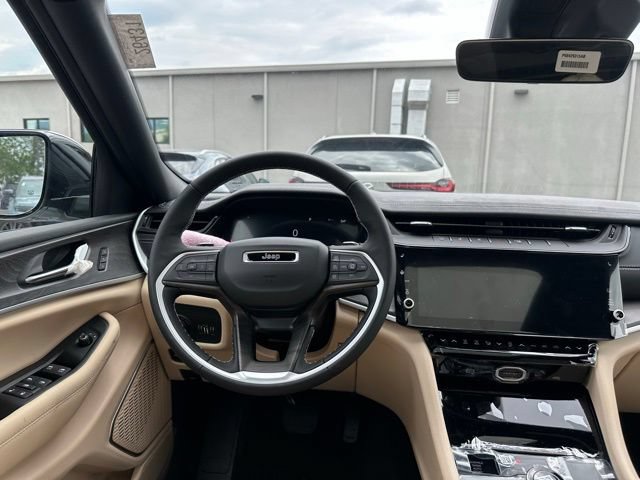 New 2026 Jeep Grand Cherokee L Limited AWD/4WD image 18