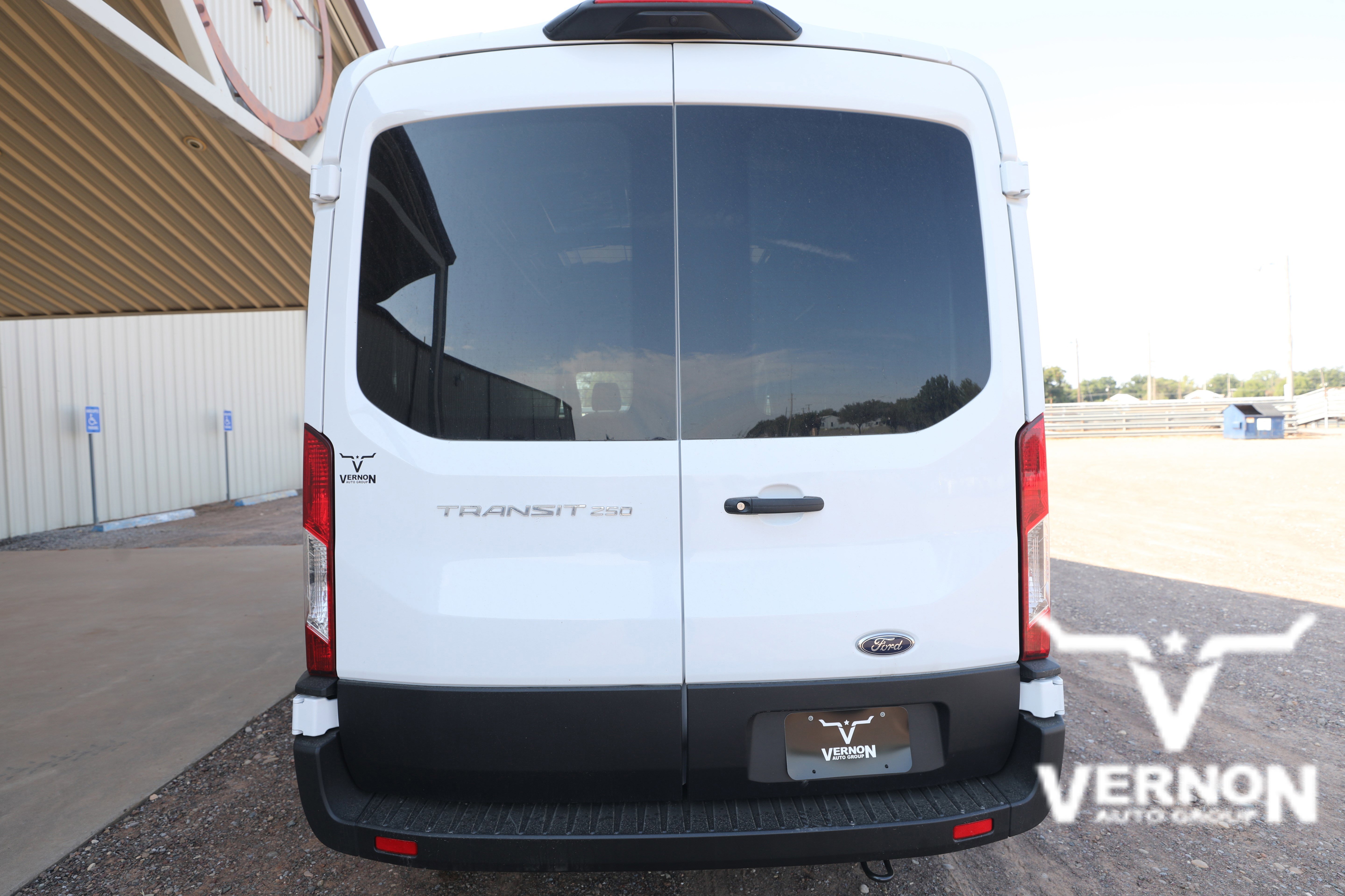 New 2025 Ford Transit 250 148 Medium Roof w/ Load Area Protection Package image 4