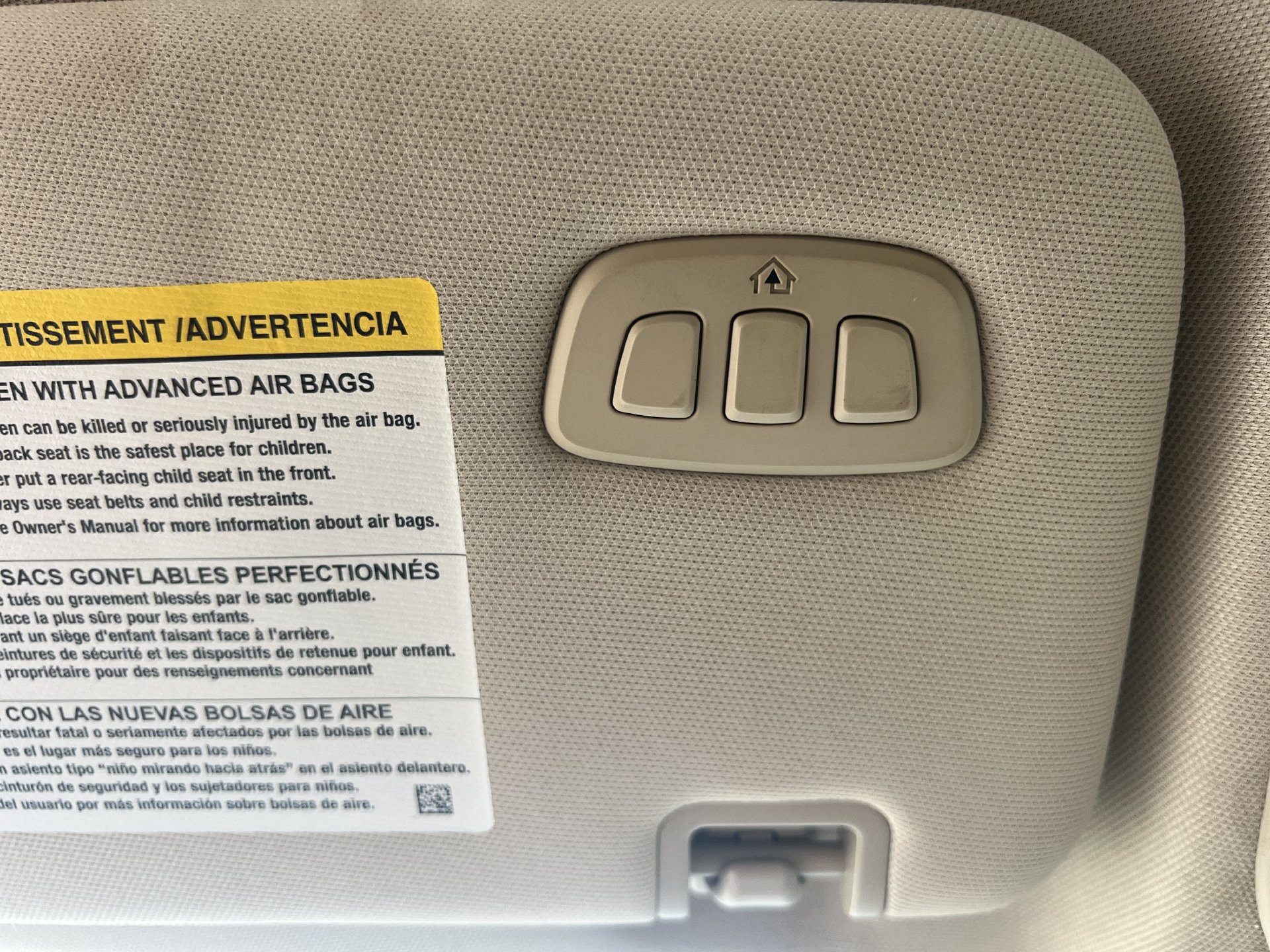 Used 2021 Ford Explorer Limited w/ Equipment Group 301A AWD/4WD image 11