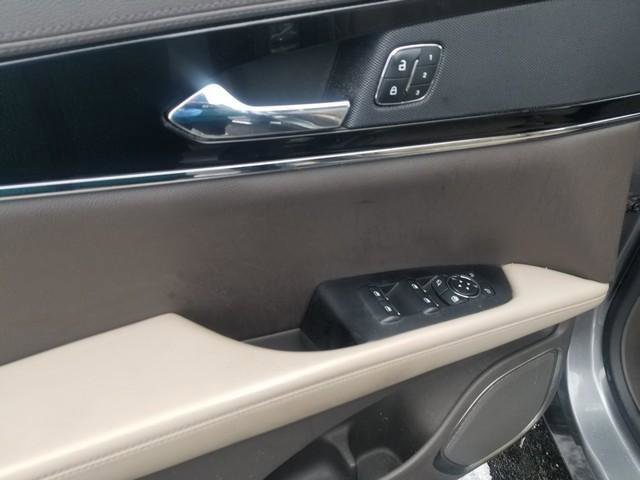 Used 2022 Lincoln Nautilus AWD image 11