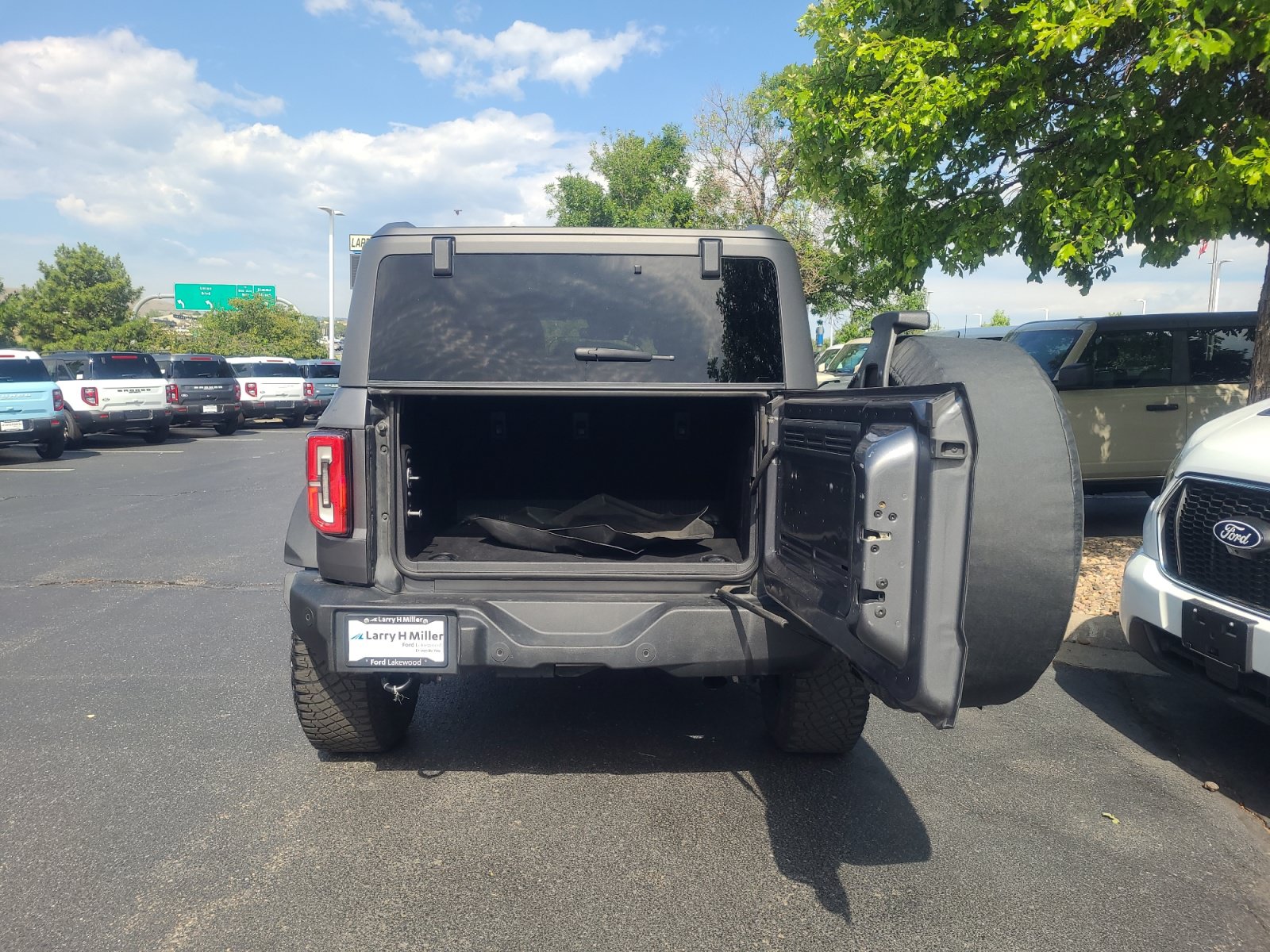 Certified 2024 Ford Bronco Wildtrak AWD/4WD image 33
