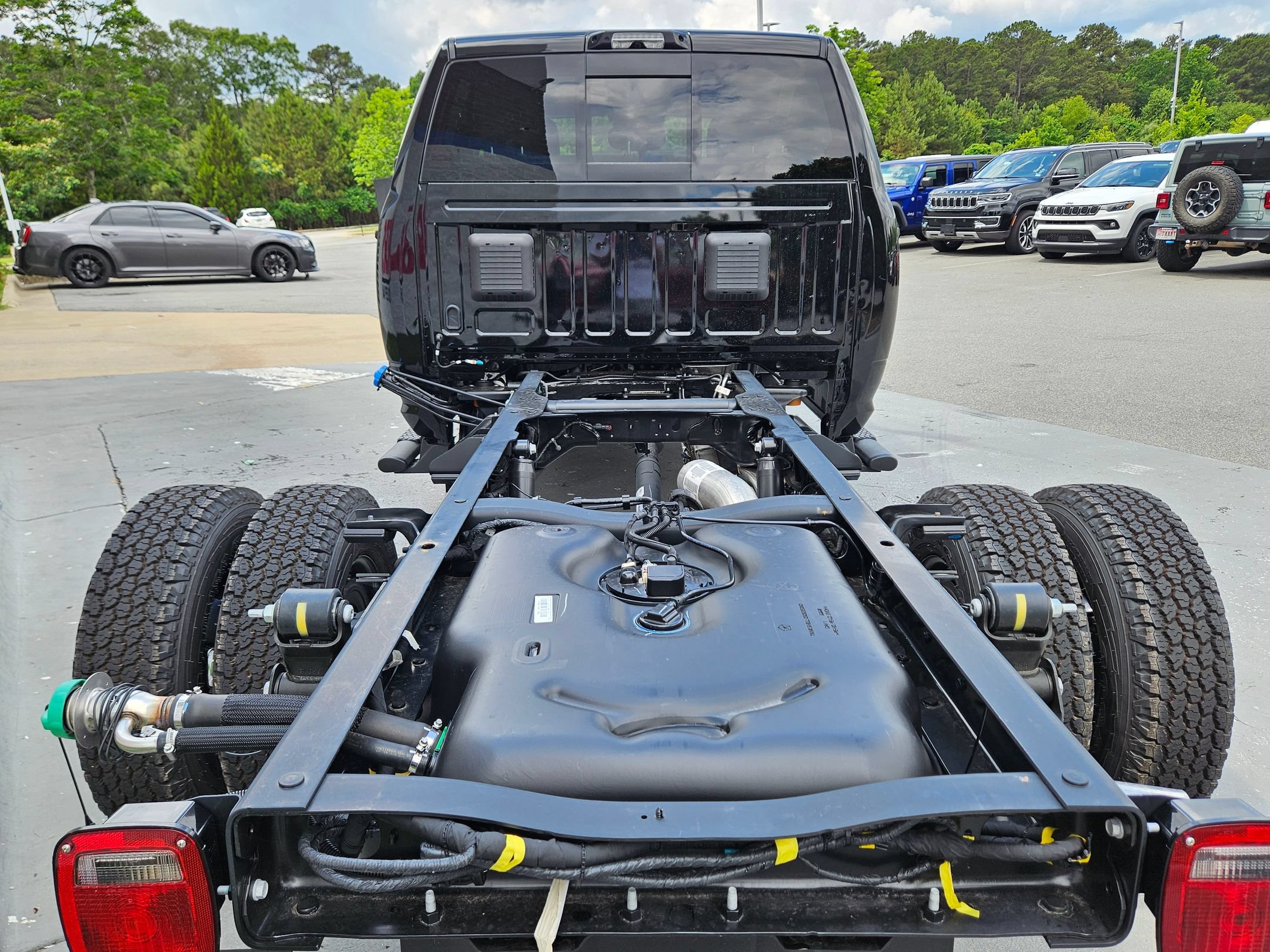 New 2026 RAM 3500 Tradesman AWD/4WD image 25