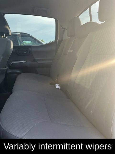 Used 2020 Toyota Tacoma SR5 AWD/4WD image 33