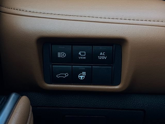 Used 2026 Toyota Highlander Platinum AWD/4WD image 27