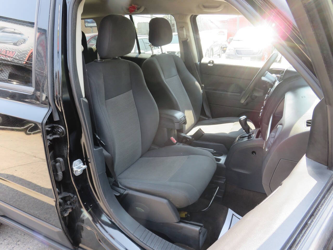 Used 2015 Jeep Patriot Sport FWD image 10