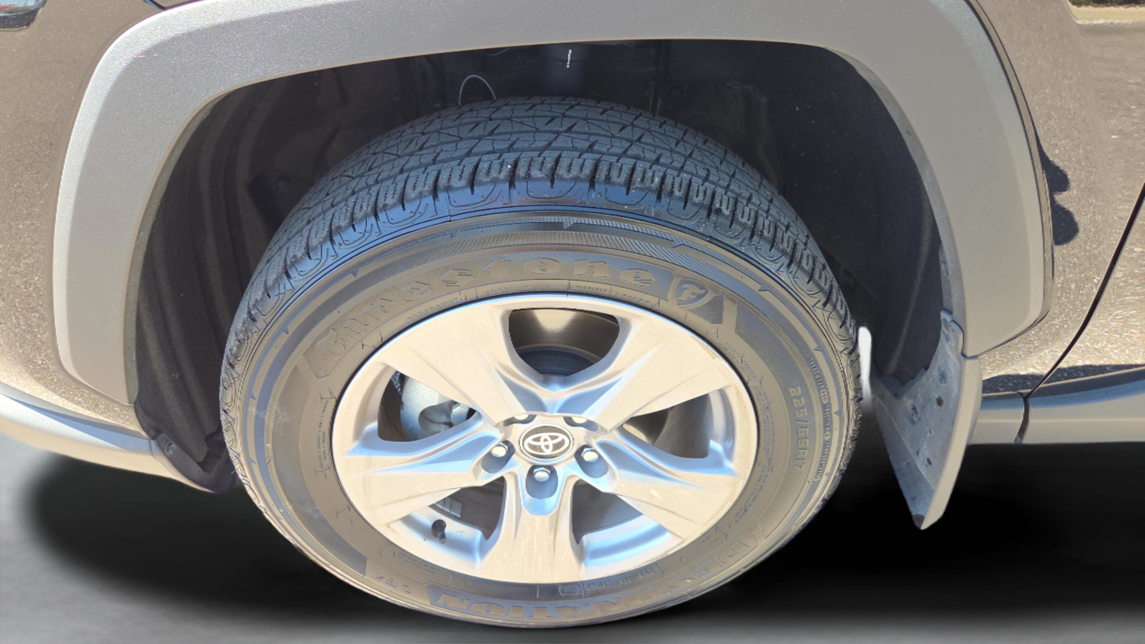 Certified 2025 Toyota RAV4 LE image 21