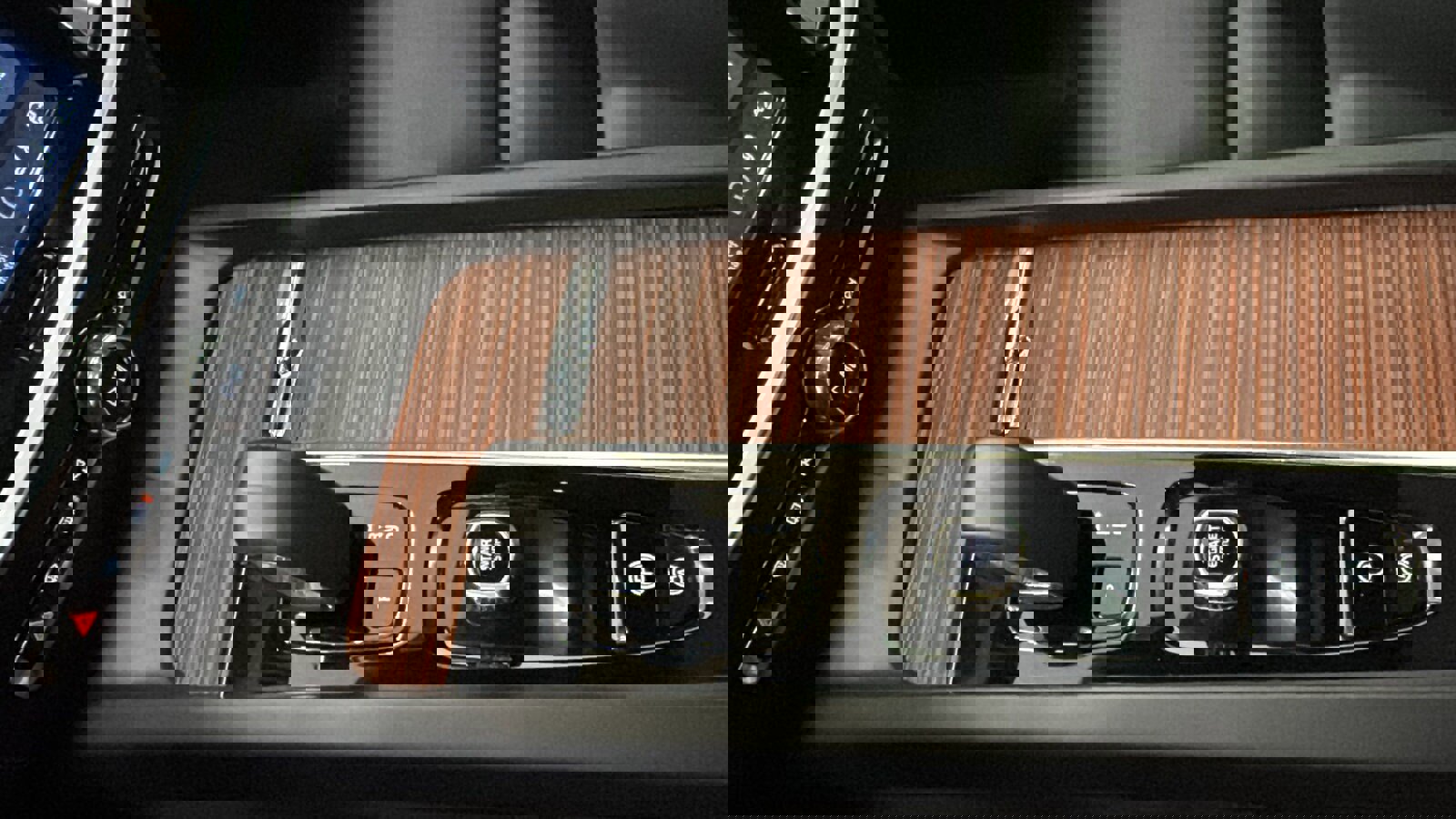 Used 2023 Volvo S60 B5 Plus w/ Climate Package image 19