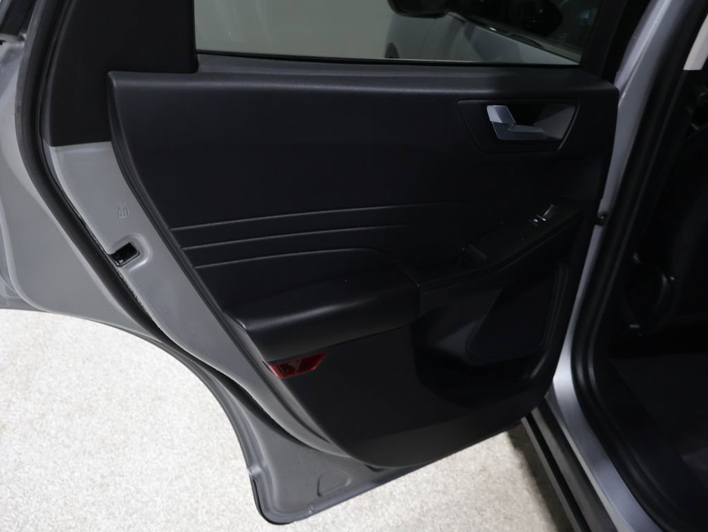 Used 2022 Ford Escape Titanium image 20