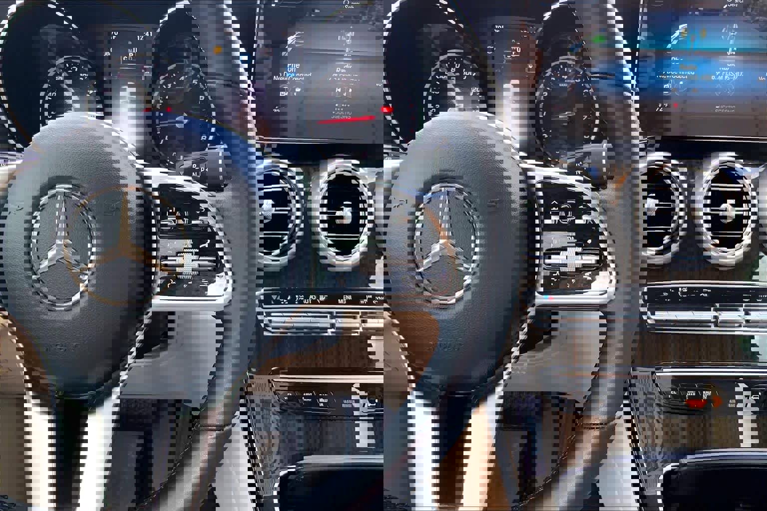 Used 2022 Mercedes-Benz GLC 300 image 23