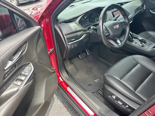 Certified 2020 Cadillac XT4 Sport w/ Enhanced Visibility Package AWD/4WD image 13