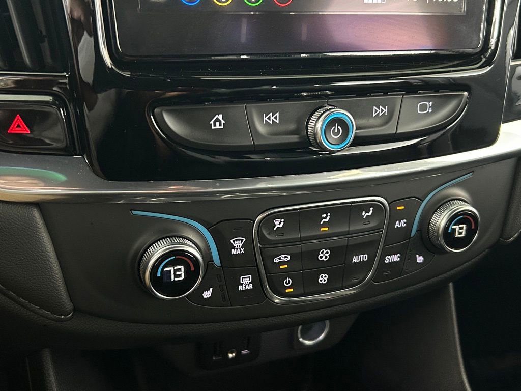 Used 2023 Chevrolet Traverse LT image 23