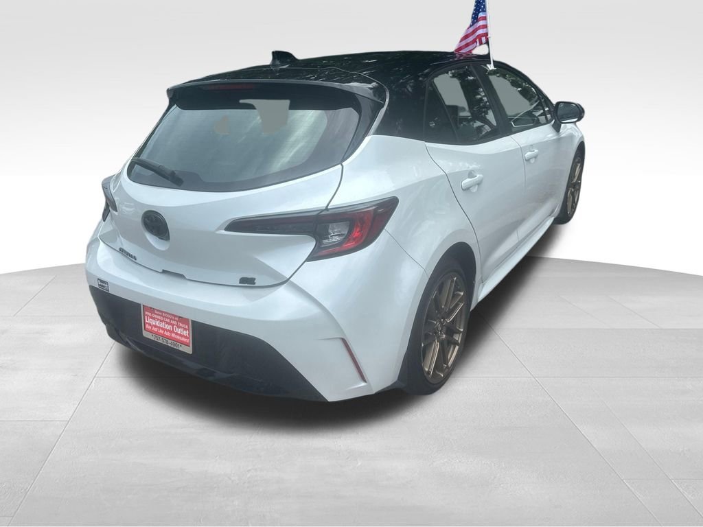 Used 2025 Toyota Corolla Hatchback w/ SE Package FWD image 23