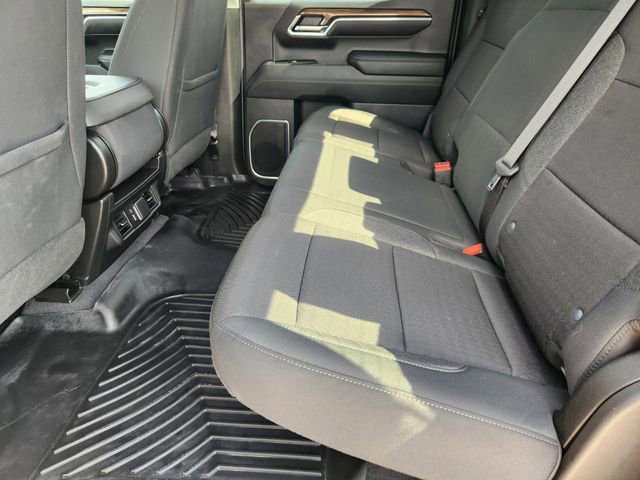 Used 2023 Chevrolet Silverado 1500 LT AWD/4WD image 30