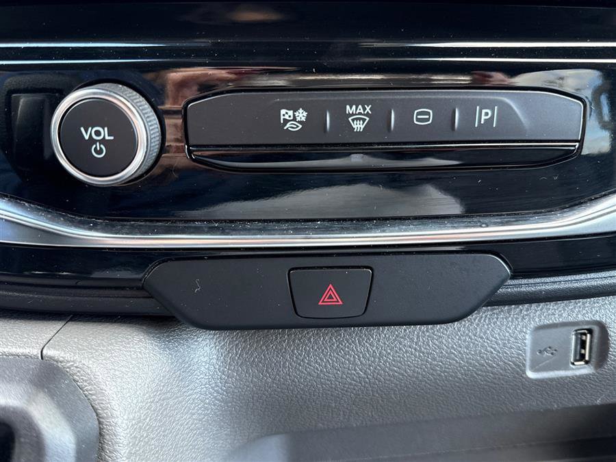 Used 2023 Ford Transit 350 XLT image 43