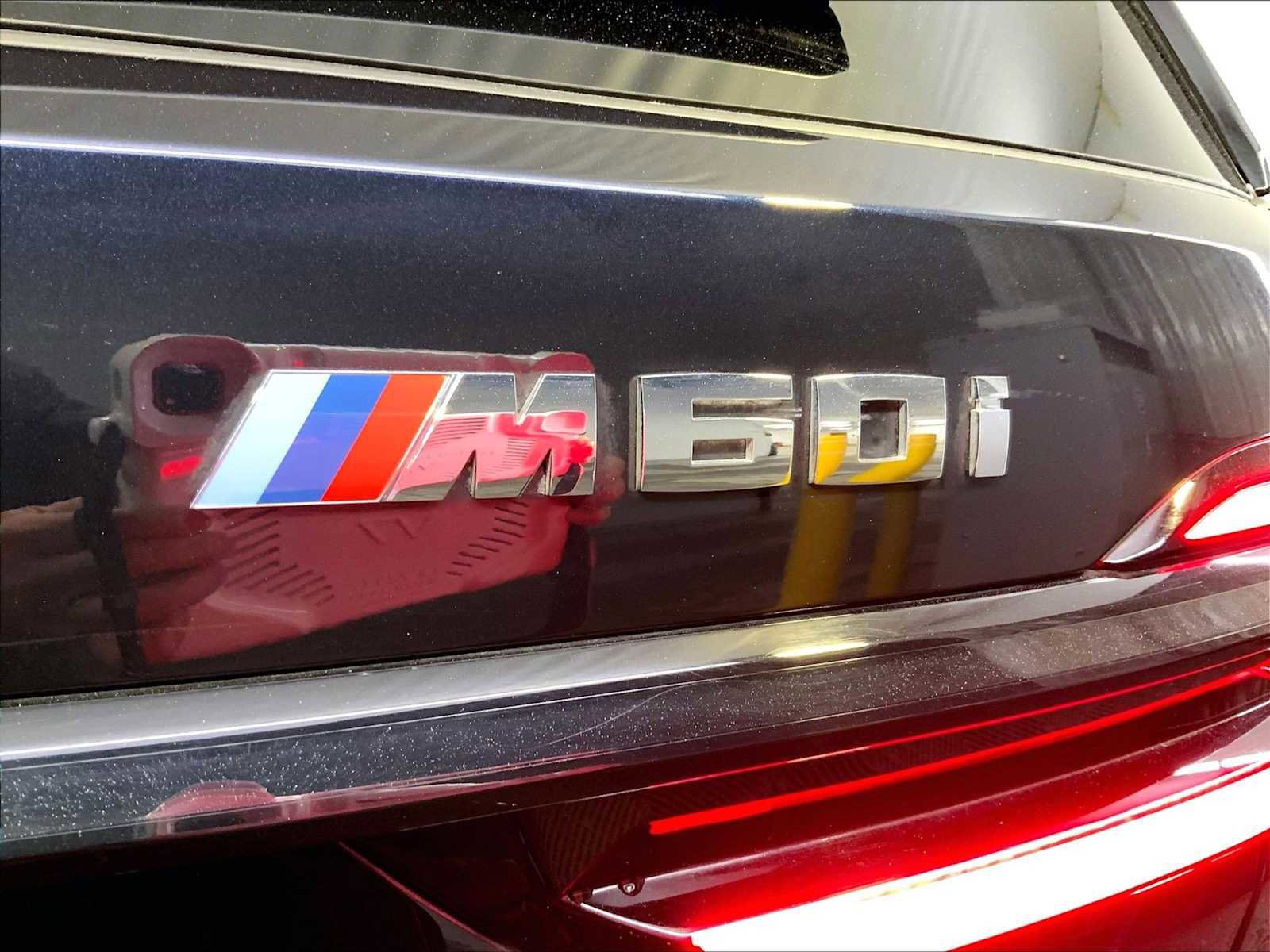 Used 2024 BMW X7 M60i w/ Executive Package image 19