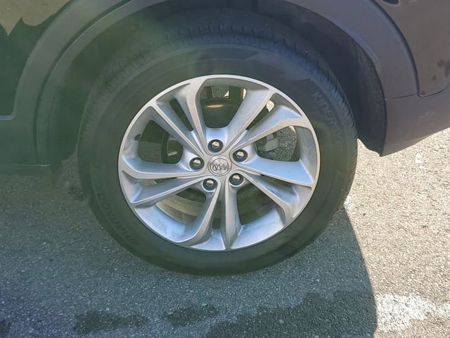 Certified 2022 Buick Encore GX Preferred w/ Cold Weather Comfort Package image 5