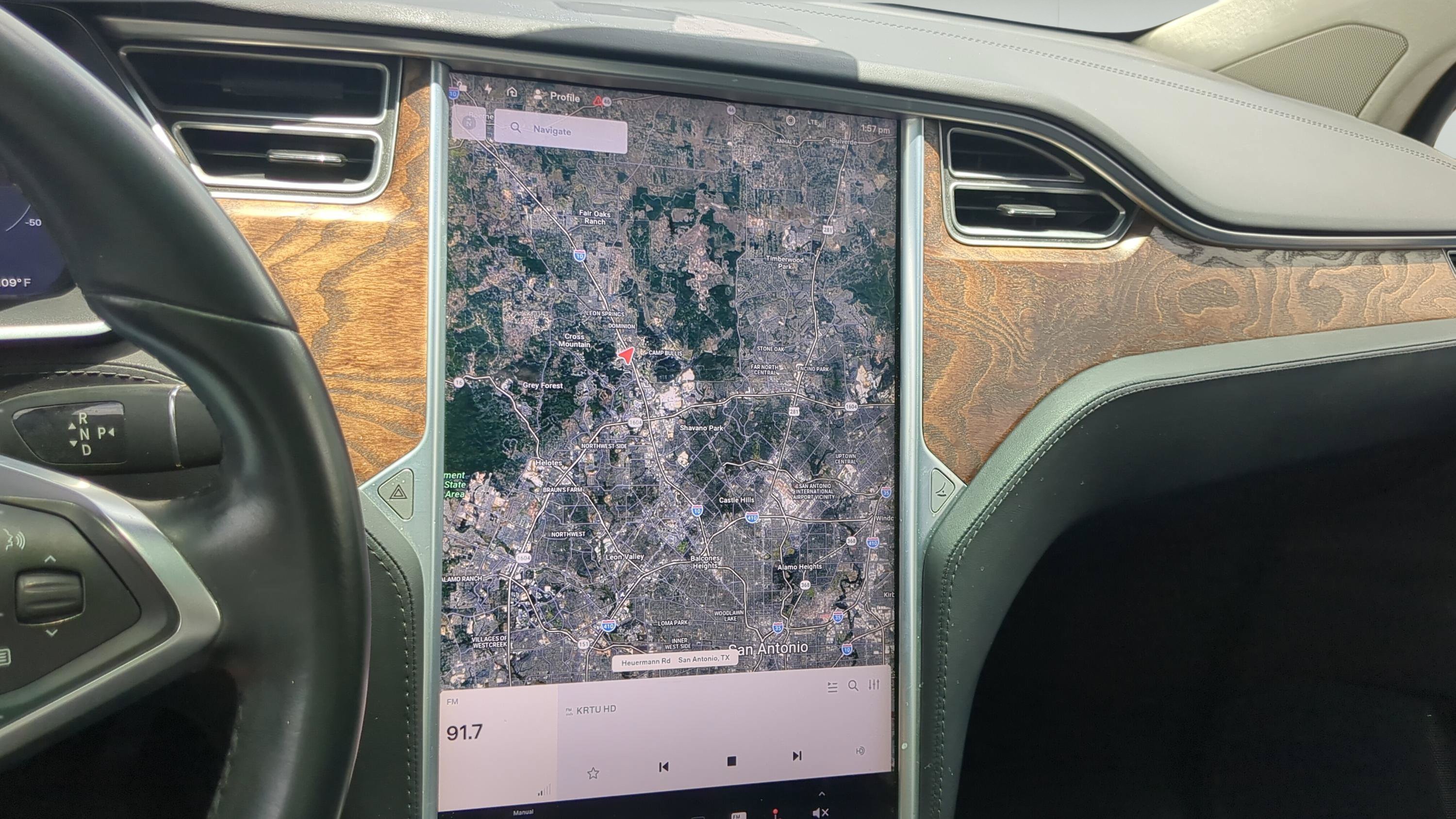 Used 2018 Tesla Model X 75D AWD/4WD image 17
