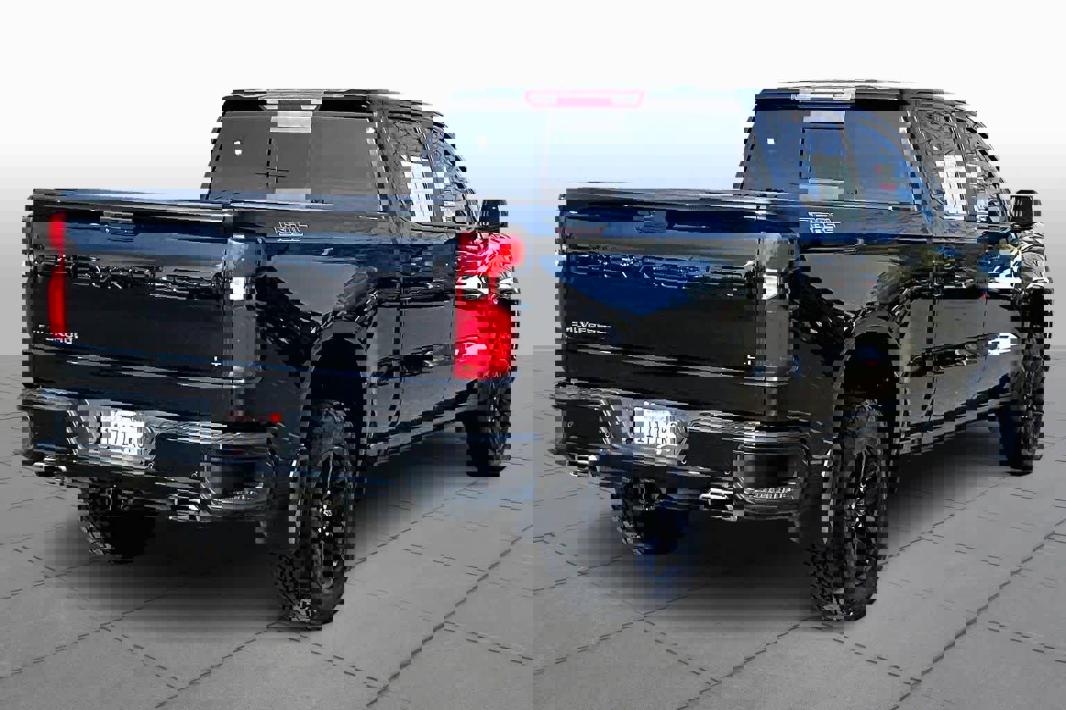 Used 2021 Chevrolet Silverado 1500 LT Trail Boss w/ Convenience Package II image 12