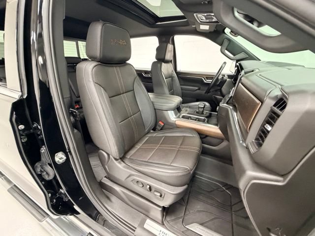 Certified 2024 Chevrolet Silverado 1500 High Country w/ High Country Premium Package AWD/4WD image 28