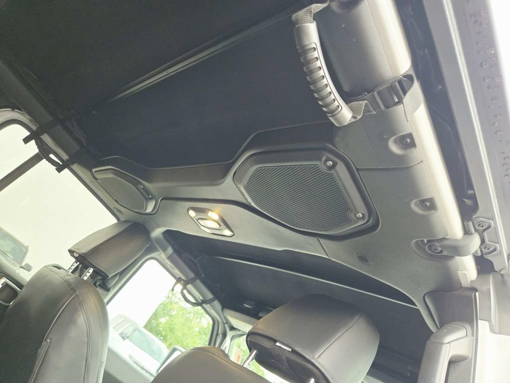 Certified 2021 Jeep Wrangler Unlimited Sahara AWD/4WD image 17