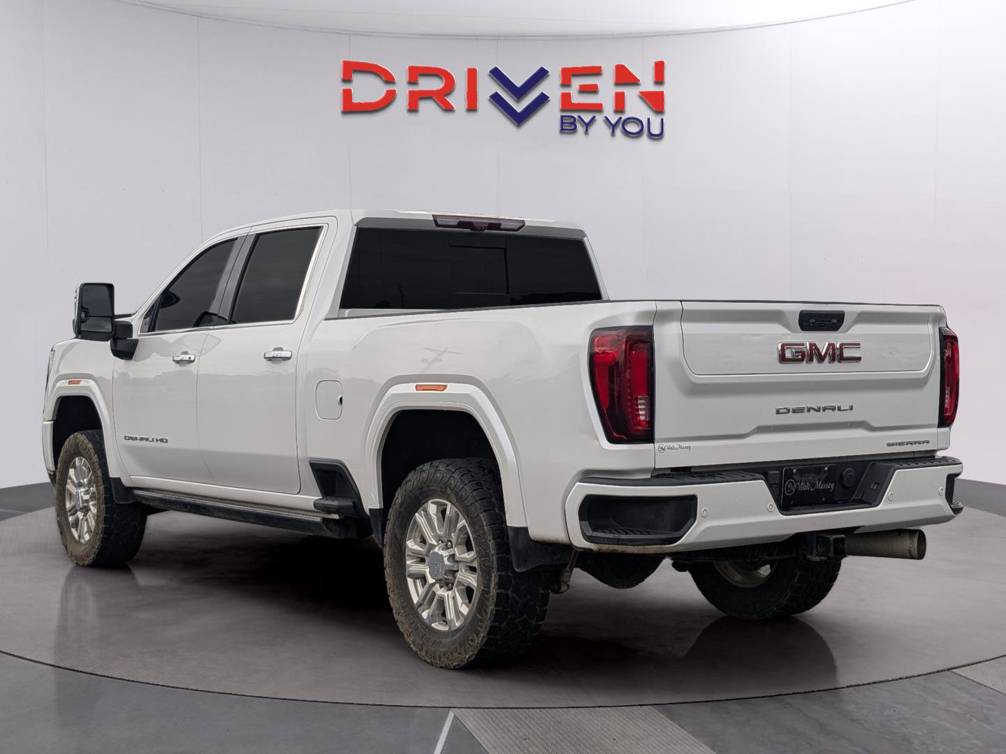 Used 2023 GMC Sierra 2500 Denali w/ Technology Package AWD/4WD image 3