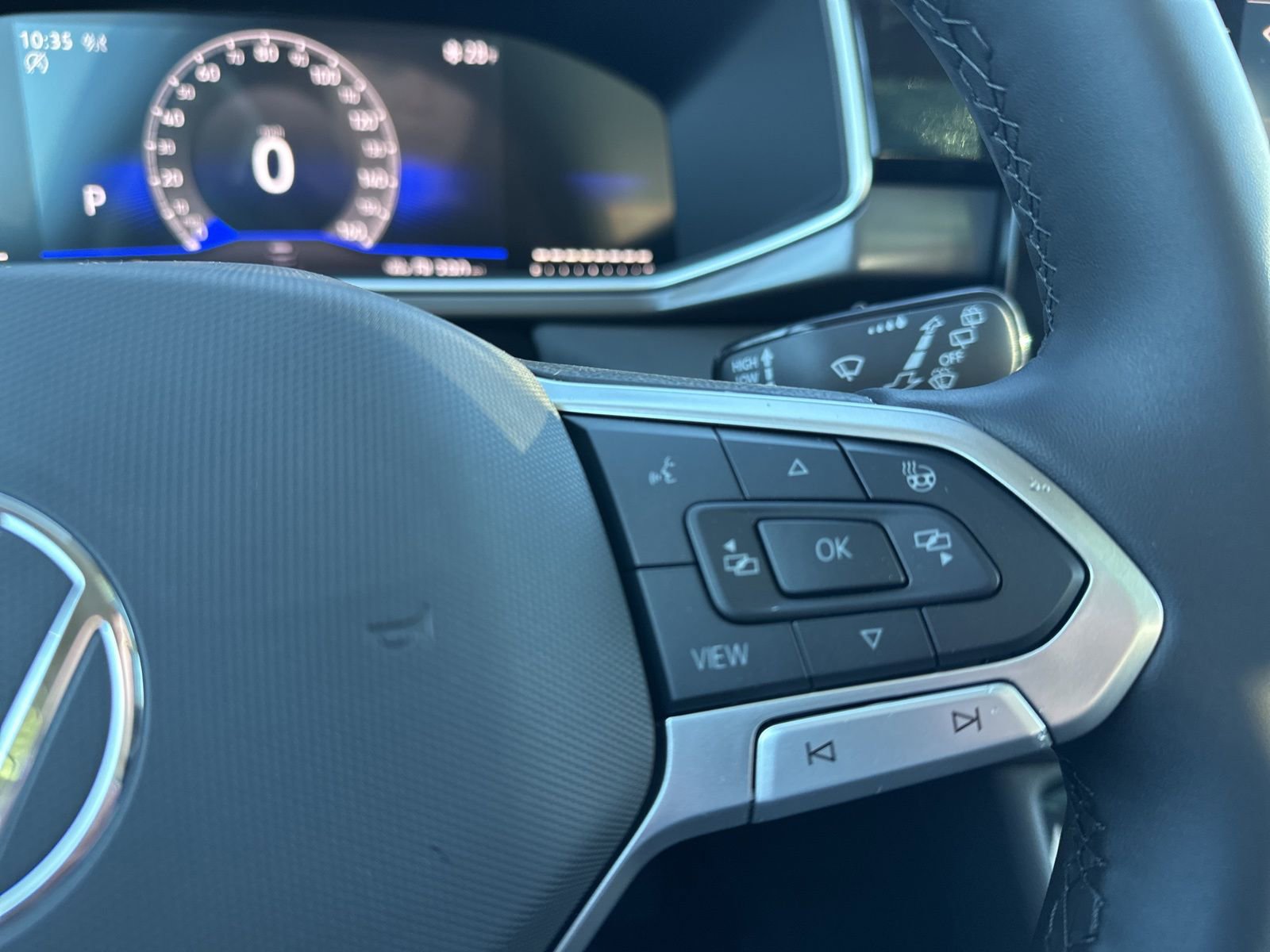 New 2026 Volkswagen Taos SE image 43