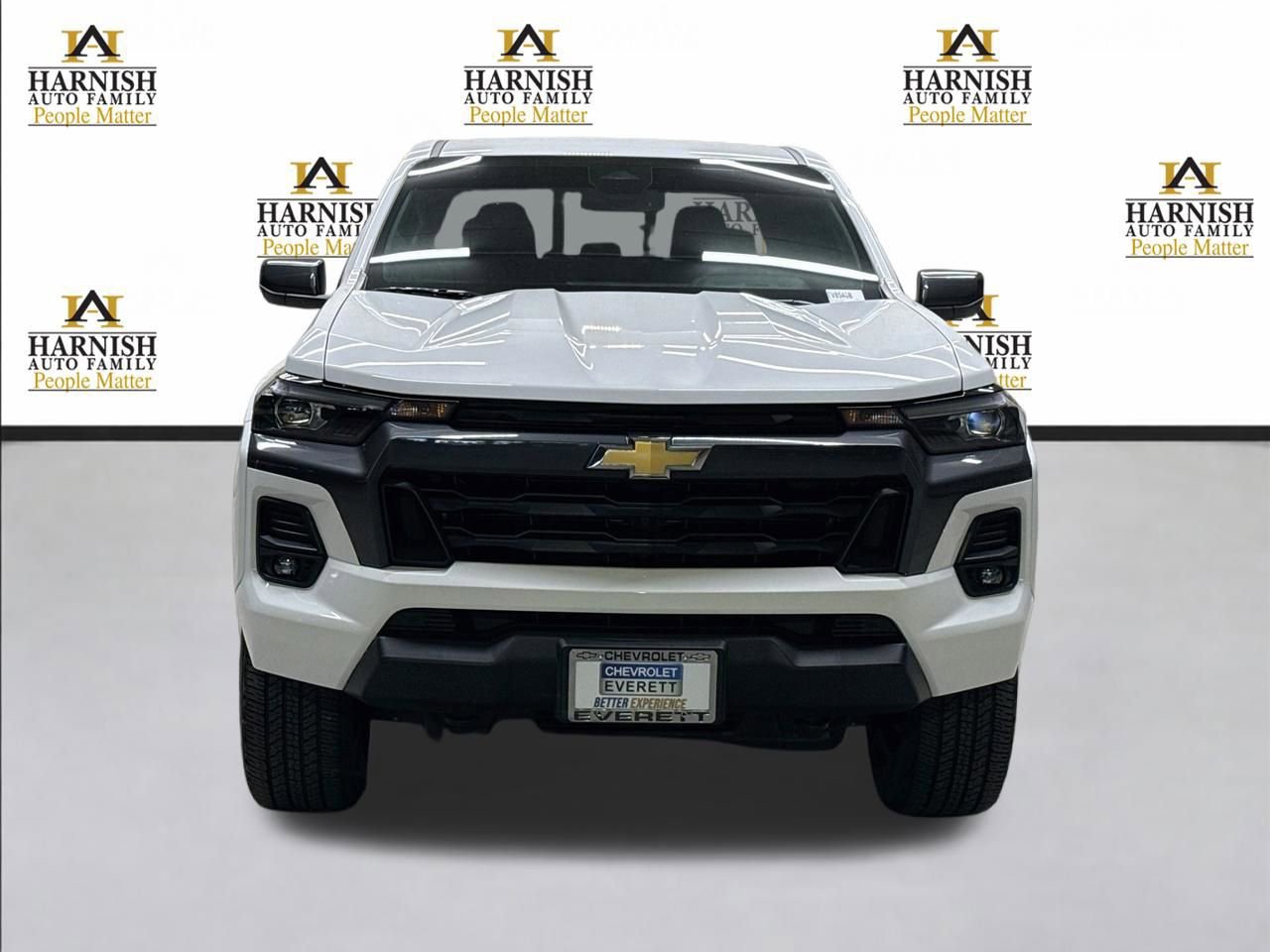 Used 2024 Chevrolet Colorado LT w/ LT Convenience Package III AWD/4WD image 2